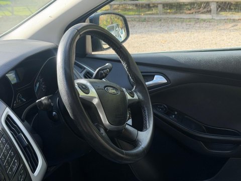 Ford Focus 1.6 Zetec Euro 5 5dr 42