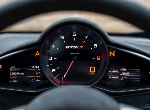 McLaren 675LT 18