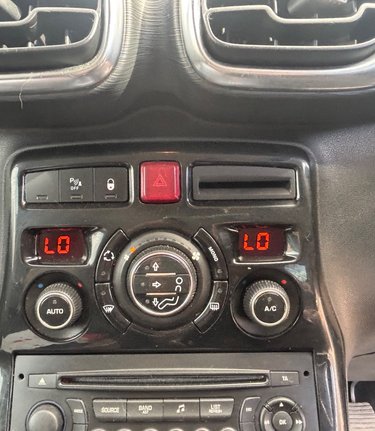 Citroen C3 Picasso EXCLUSIVE HDI.. ONLY £35 ROAD TAX.. STUNNING COLOUR.. VERY SPACIOUS 3