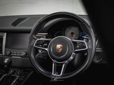 Porsche Macan 3.0 Macan S D Semi-Auto 4WD 5dr 47