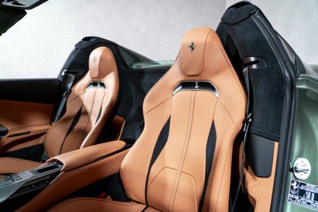 Ferrari 12 Cilindri SPIDER. £15K GLOSS BLACK EXTERIOR PACK. CARBON WHEEL & LEDs. LIFT. 17