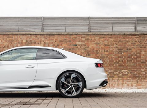 Audi RS5 Coupé 27
