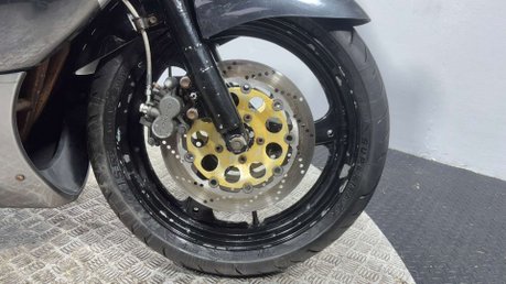 Suzuki GSX 2002 47K RUNNING PROJECT BIKE SPARES OR REPAIR 600CC COMMUTER 33