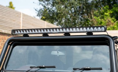 Land Rover Defender 90 XS T40S 26