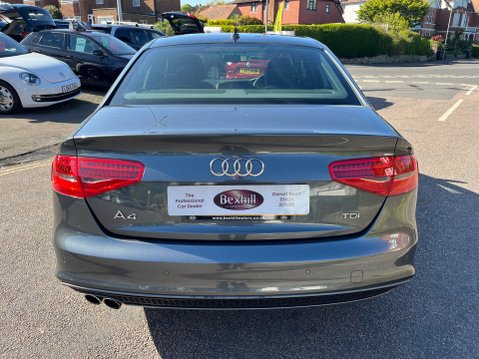 Audi A4 2.0 TDI 177 BLACK EDITION 5
