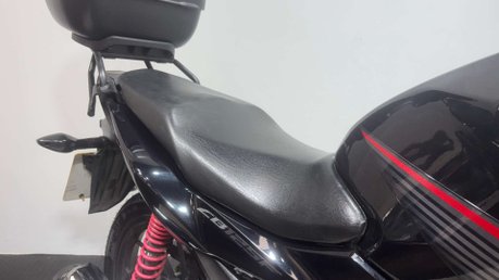 Honda CB GLR 125 2019 ONLY 10K NEW MOTSERVICED 125CC LEARNER BIKE CBF125 44
