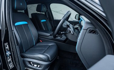 Rolls-Royce Cullinan Series II Black Badge 15