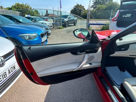 BMW Z4 3.0 30i M Sport Auto sDrive Euro 5 2dr 38