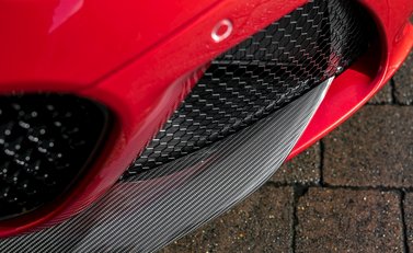 Aston Martin DBS Superleggera 33