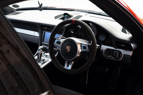 Porsche 911 3.8 991 GT3 PDK Euro 6 2dr 29