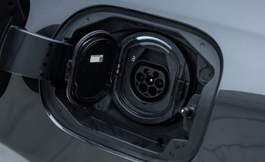 Mercedes-Benz C63 AMG S E NIGHT EDITION PREMIUM PLUS 41