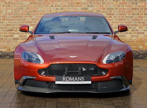 Aston Martin Vantage GT8 6