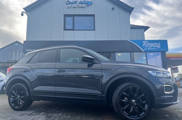 Volkswagen T-Roc BLACK EDITION 1.0 TSI 2
