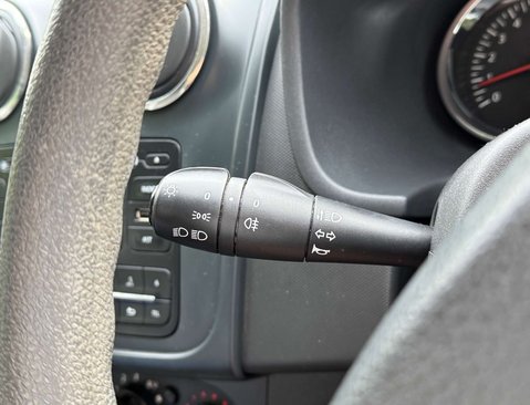 Dacia Sandero 1.1 Sandero Ambiance 5dr 21