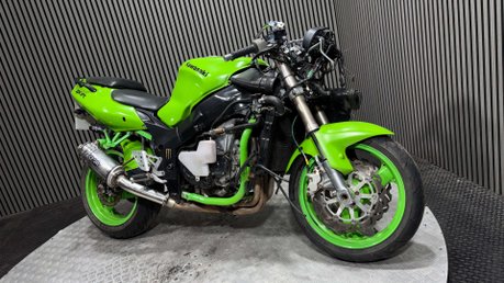 Kawasaki ZX 1995 44K PROJECT SPORTS BIKE SPARES OR REPAIR 900CC 12
