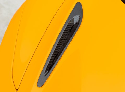 McLaren 720S Performance 24