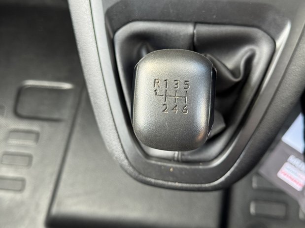 Vauxhall Vivaro LWB L2H1 Low Roof Prime 3100 Air Con Sensors Euro 6 32