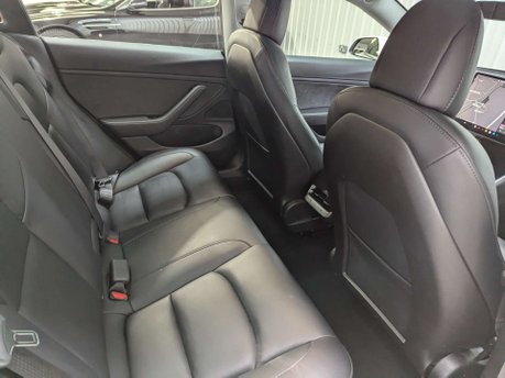 Tesla Model 3 Model 3 Long Range AWD 4WD 4dr 52