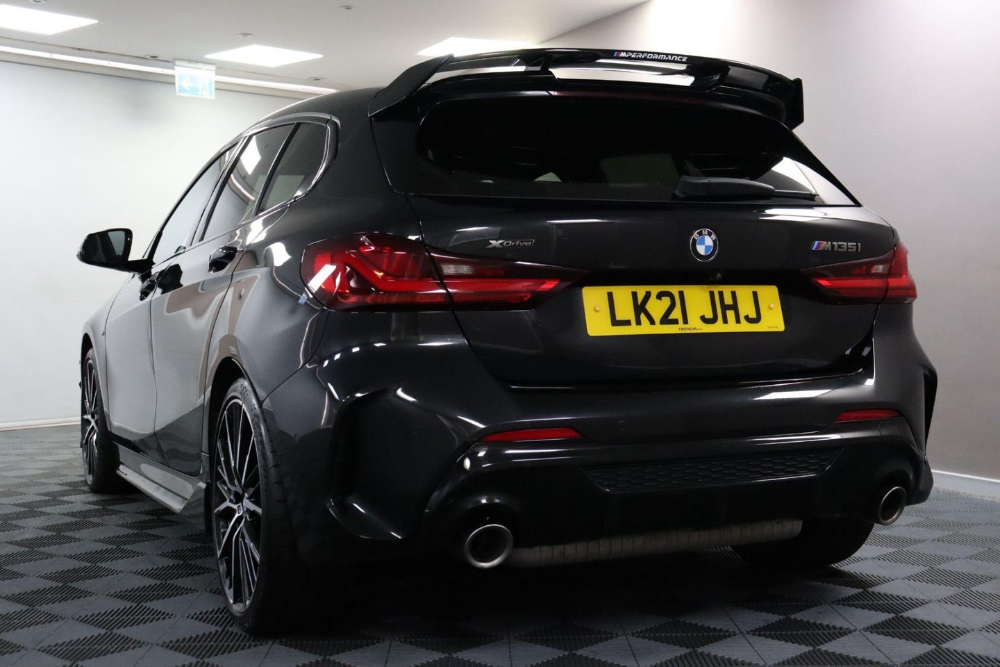 2021 BMW 1 Series — image 26