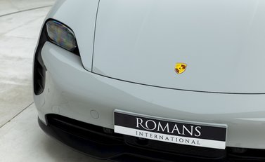 Porsche Taycan GTS Sport Turismo 23