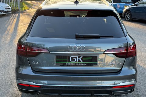 Audi A4 AVANT TDI S LINE MHEV - REVERSE CAMERA - 8 AUDI MAIN DEALER SERVICES 9