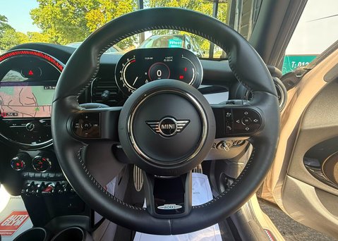 Mini Hatch 1.5 Cooper Sport Hatchback 5dr Petrol Manual Euro 6 (s/s) (136 ps) 22