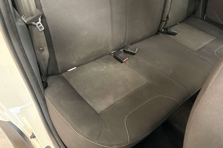 Dacia Duster 1.5 dCi Laureate SUV 5dr Diesel Manual Euro 5 (110 ps) 31