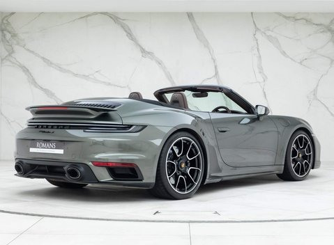 Porsche 911 Turbo S Cabriolet (992) 27