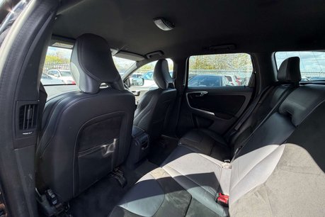 Volvo XC60 2.4 XC60 R-Design Nav D4 AWD 4WD 5dr 38