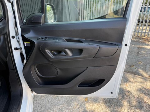 Peugeot Partner BLUEHDI PROFESSIONAL PREMIUM L1 15