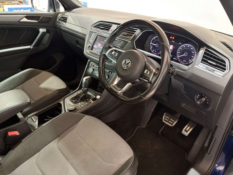 Volkswagen Tiguan 2.0 Tiguan R-Line TDI BlueMotion Technology 4Motion Semi-Auto 4WD 5dr 27