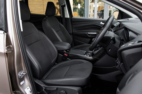 Ford Kuga TITANIUM EDITION 28