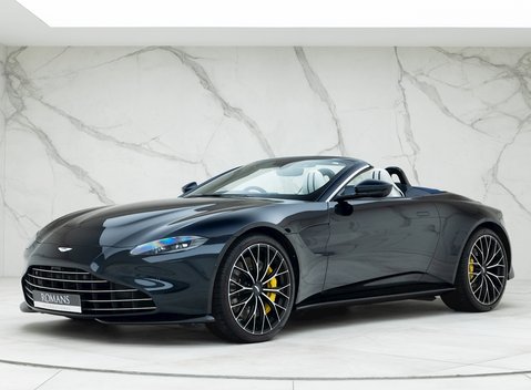 Aston Martin V8 Vantage Roadster 7
