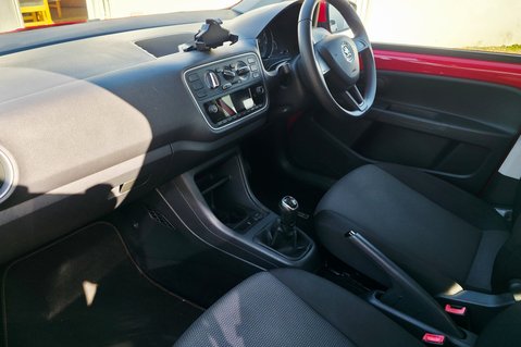 Skoda Citigo 1.0 SE MPI.. 5 SERVICES.. STUNNING EXAMPLE! 64 MPG! LOW INSURANCE! 17