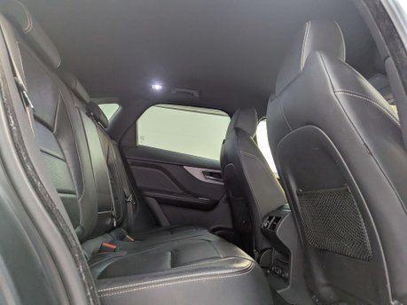 Jaguar F-Pace 2.0 F-Pace R-Sport AWD D 4WD 5dr 45