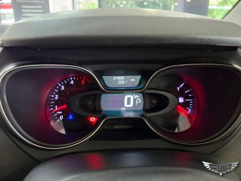 Renault Captur 1.5 dCi ENERGY Iconic EDC Euro 6 (s/s) 5dr 97