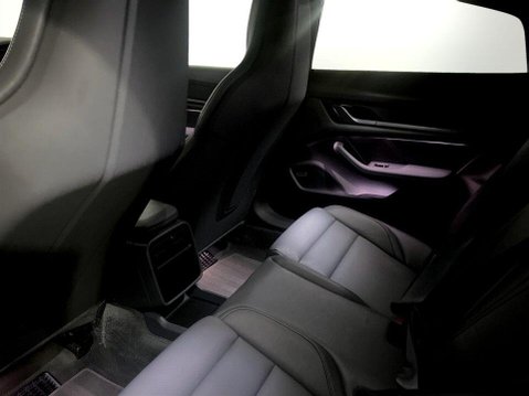 Porsche Taycan Performance Plus 93.4kWh Saloon 4dr Electric Auto RWD (11kW Charger) (476 p 20