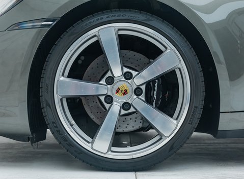 Porsche 911 Targa 4S (992) 16