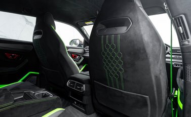 Lamborghini Urus PERFORMANTE 28