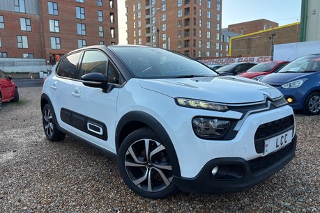 Citroen C3 PURETECH SHINE PLUS S/S..1 OWNER 3 SERVICES.APPLE CARPLAY..NAVIGATION