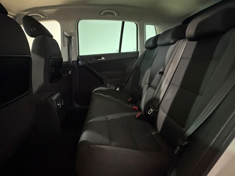 Volkswagen Tiguan R LINE TDI 4MOTION 19