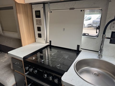 Bailey Adamo 75-4DL Motorhome | Auto | 1 Owner | Low Miles | Euro 6 15