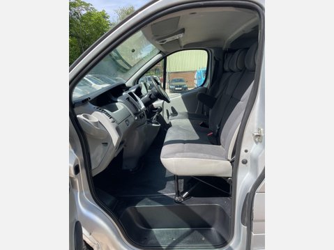 Vauxhall Vivaro 2.0 2900 CDTi Sportive Crew Van FWD L3 5dr 34