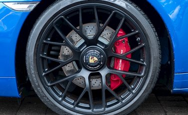 Porsche 911 (991) Carrera GTS 10