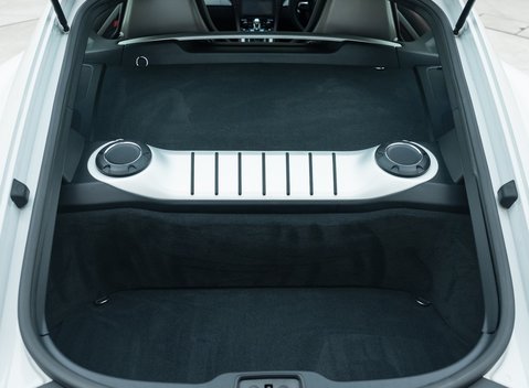 Porsche Cayman GT4 (718) 36