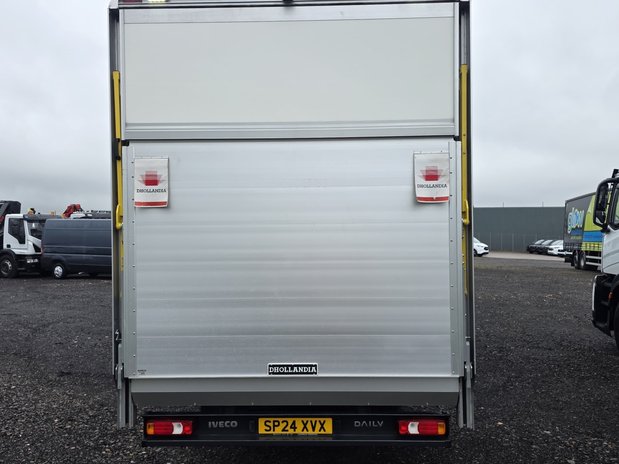 Iveco Daily DAILY 72C18 DIESEL 3.0 Business Box Van 5100 WB Hi-Matic With Tailift 14