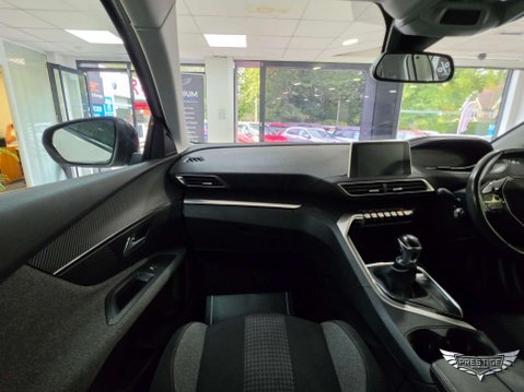 Peugeot 3008 1.2 PureTech Active Euro 6 (s/s) 5dr 52