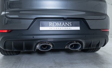 Porsche Cayenne TURBO E-HYBRID GT 38