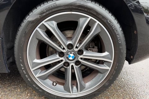 BMW 1 Series 118I SPORT - 1 OWNER -REVERSE CAMERA - PARK ASSISTANT - COMFORT PACKAGE 58