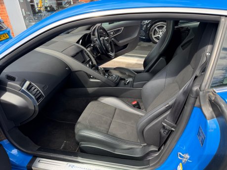 Jaguar F-Type 3.0 V6 R-DYNAMIC 380 34